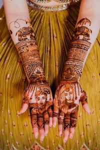 Photos by Candid Wedding Stories